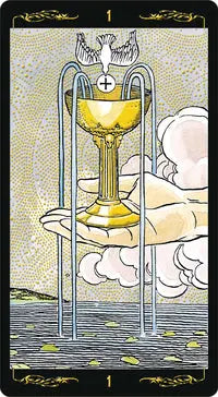 Golden Universal Tarot Deck Lo Scarabeo Llewellyn