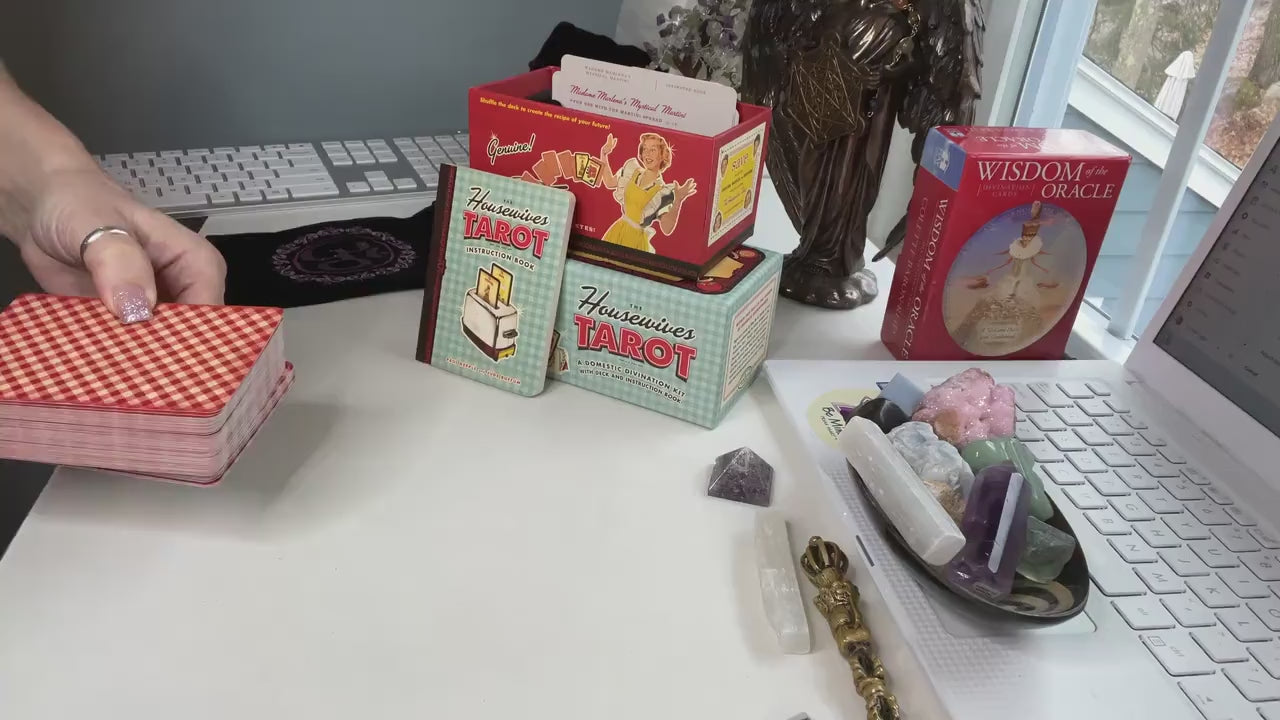 Housewives Tarot、 Ideal Solemate 正規品 The Housewives Tarot - The Tarot Garden
